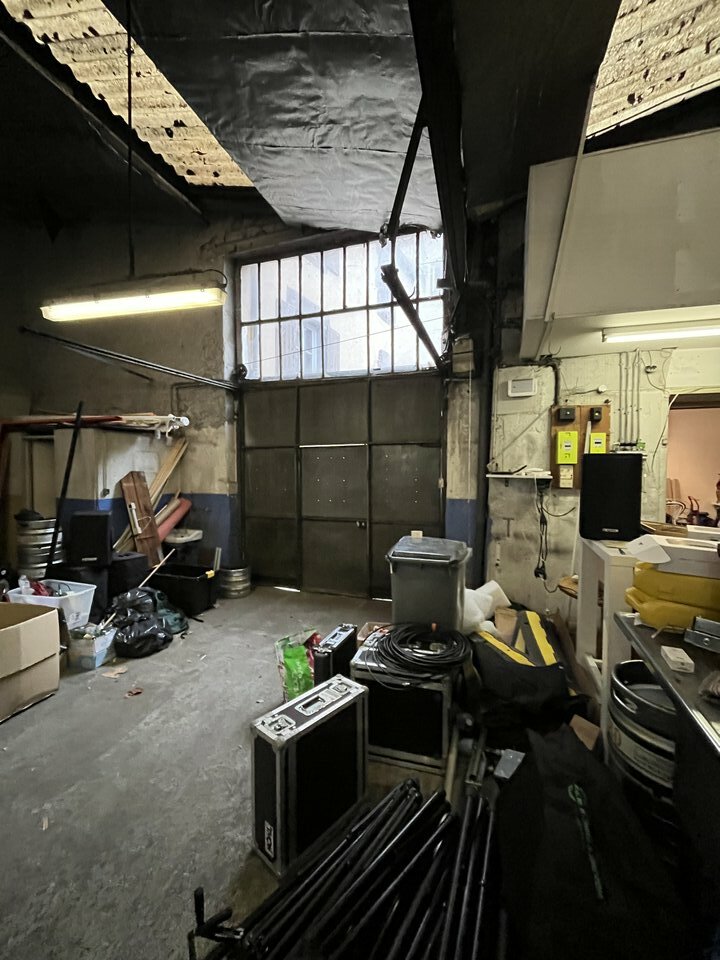 ATRIUM LOCATION-ENTREPOT-RIOM-63