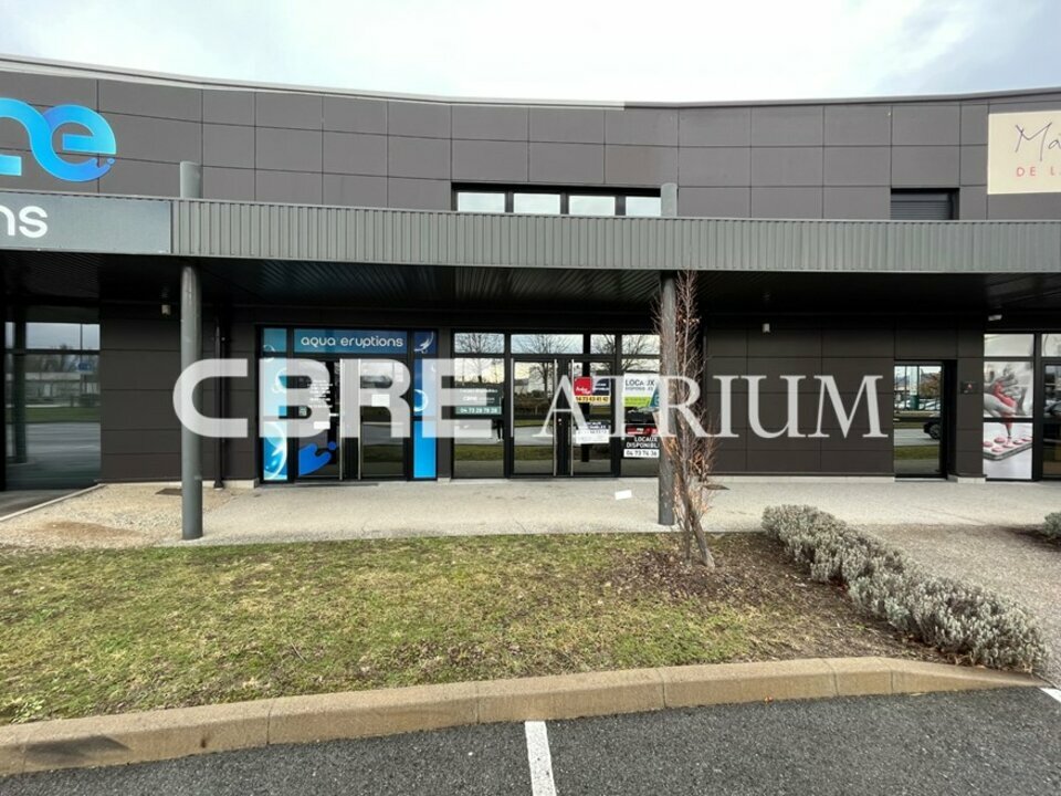 ATRIUM LOCATION-LOCAL COMMERCIAL-COURNON_D'AUVERGNE-63