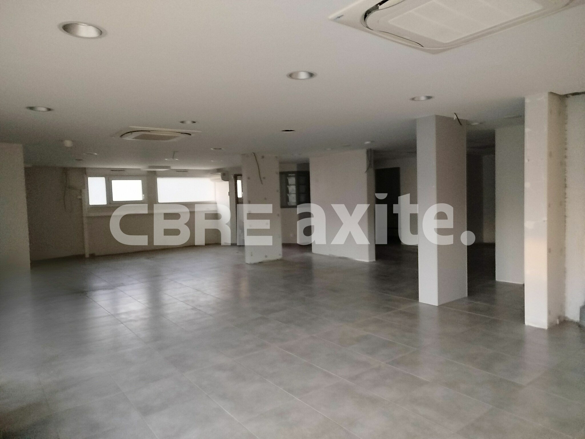 CBRE AXITE ANNECY VENTE-LOCAL COMMERCIAL-ARGONAY-74