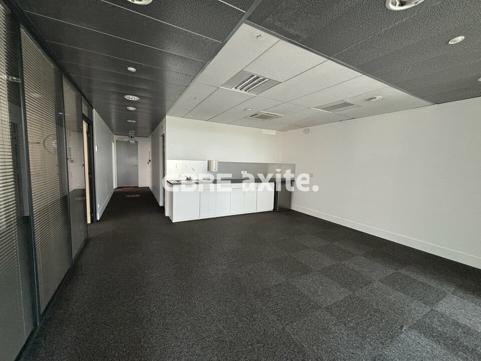 CBRE AXITE ANNECY VENTE-BUREAUX-EPAGNY_METZ_TESSY-74