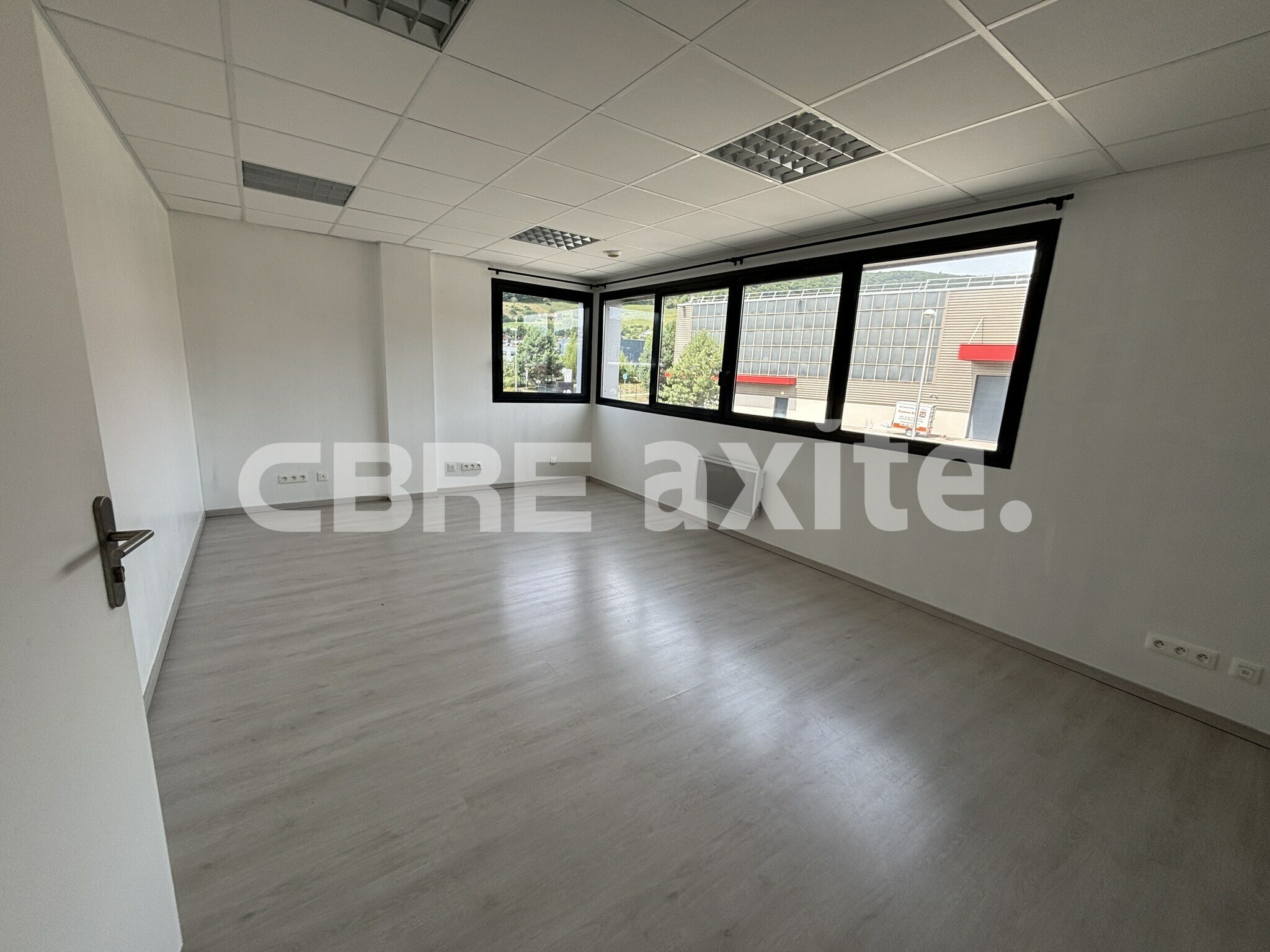 CBRE AXITE ANNECY LOCATION-BUREAUX-SILLINGY-74