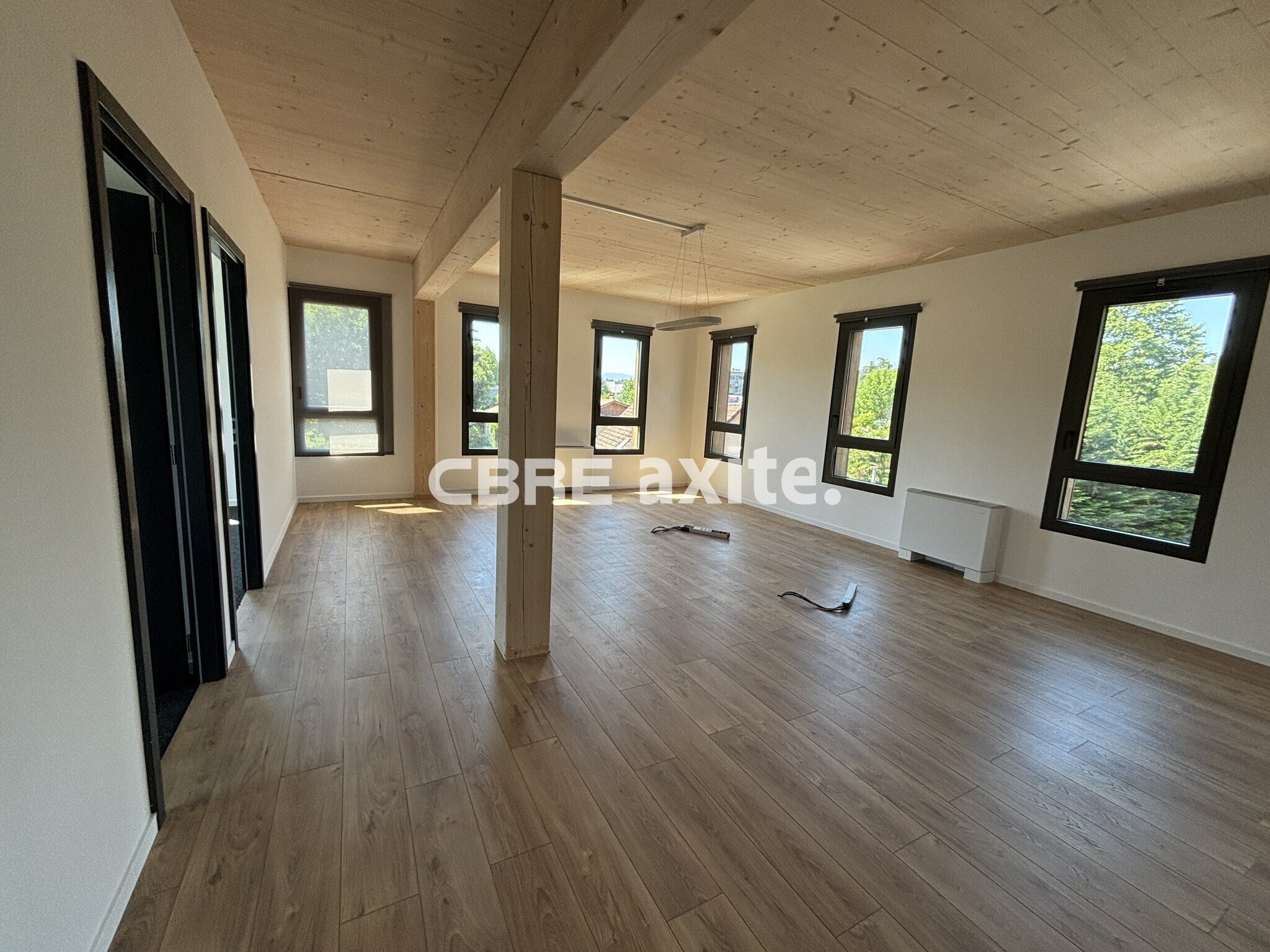CBRE AXITE ANNECY VENTE-BUREAUX-ALLONZIER_LA_CAILLE-74
