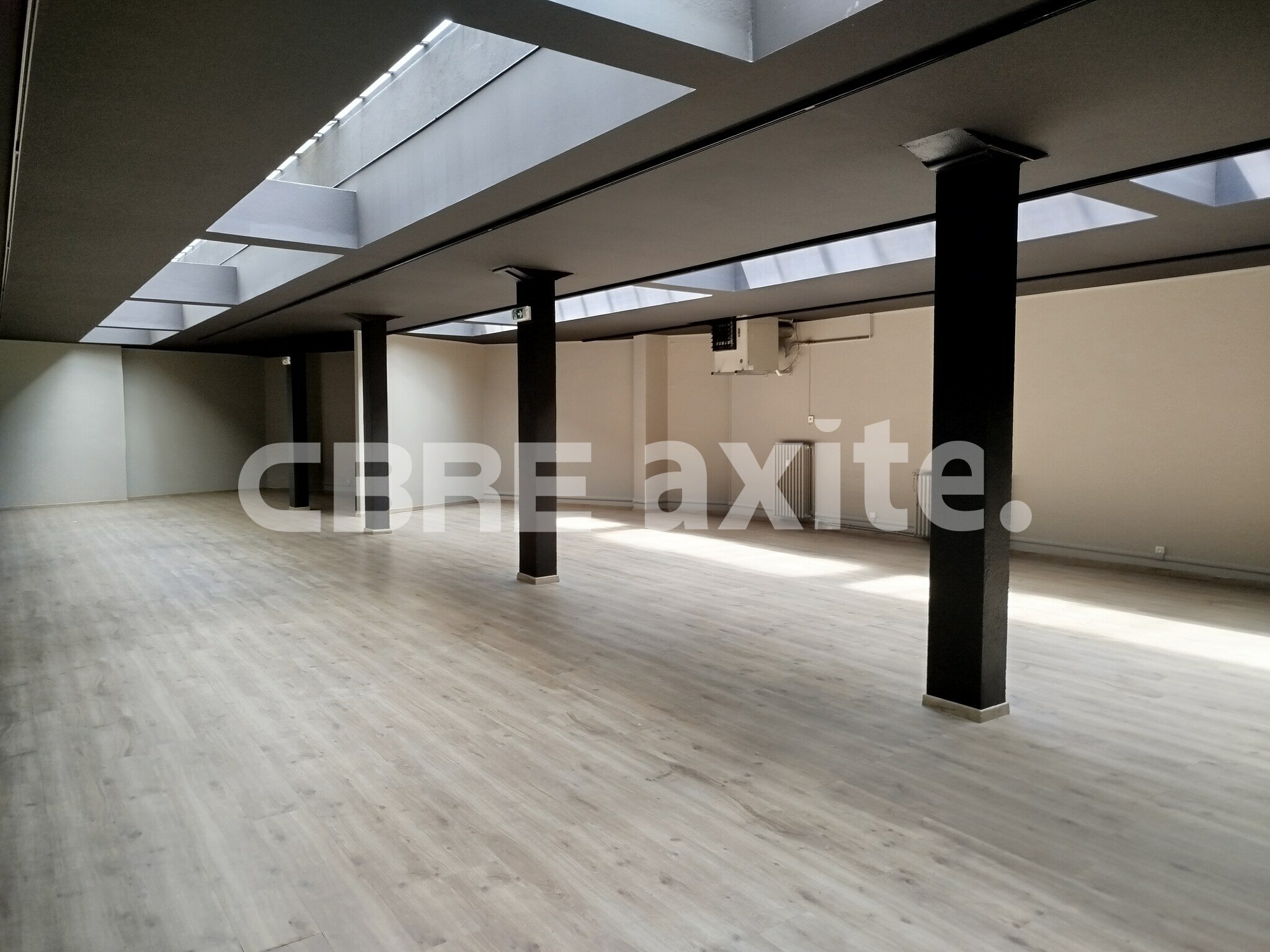 CBRE AXITE ANNECY LOCATION-LOCAL COMMERCIAL-ANNECY-74
