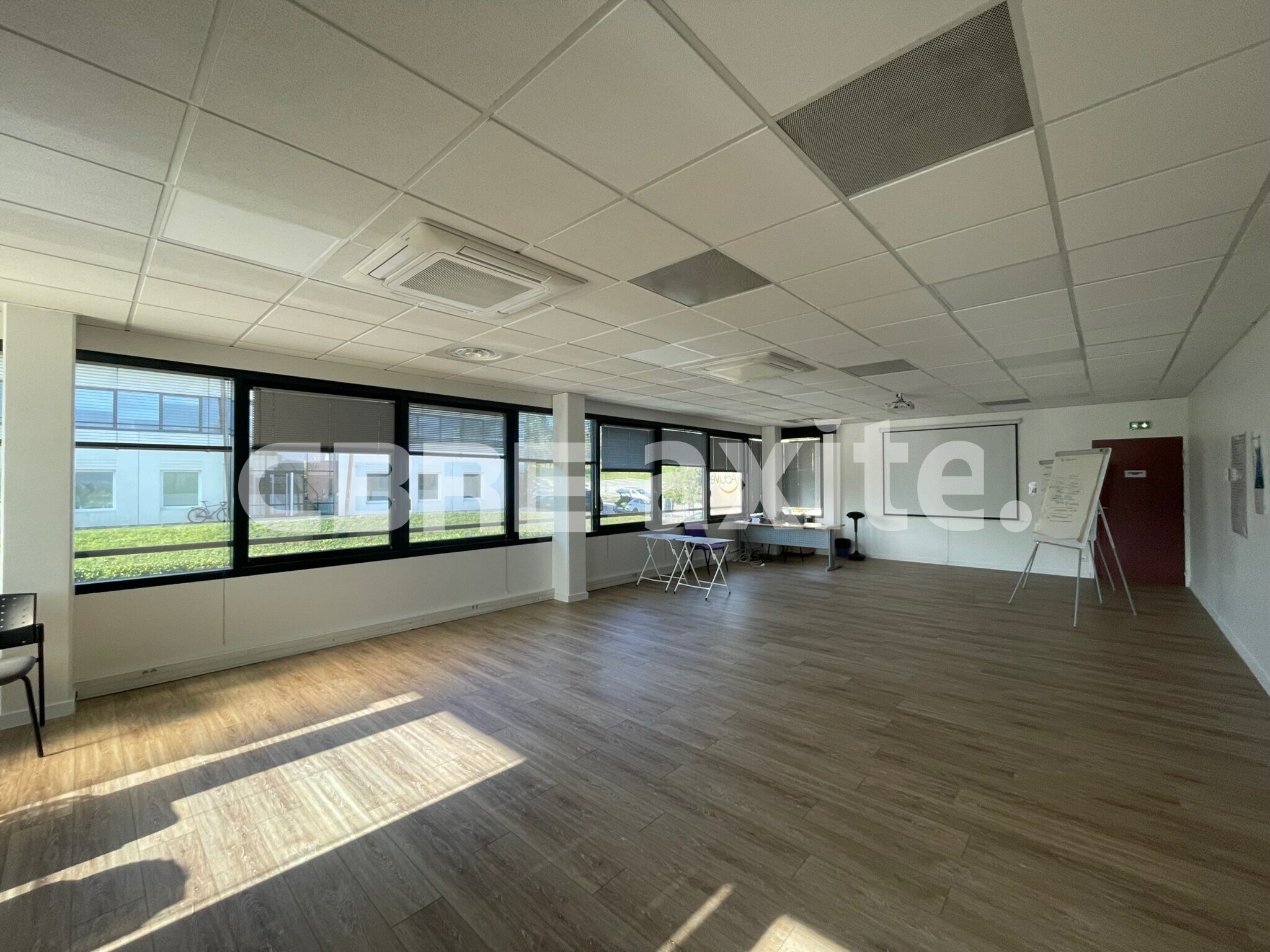CBRE AXITE ANNECY LOCATION-BUREAUX-CHAVANOD-74