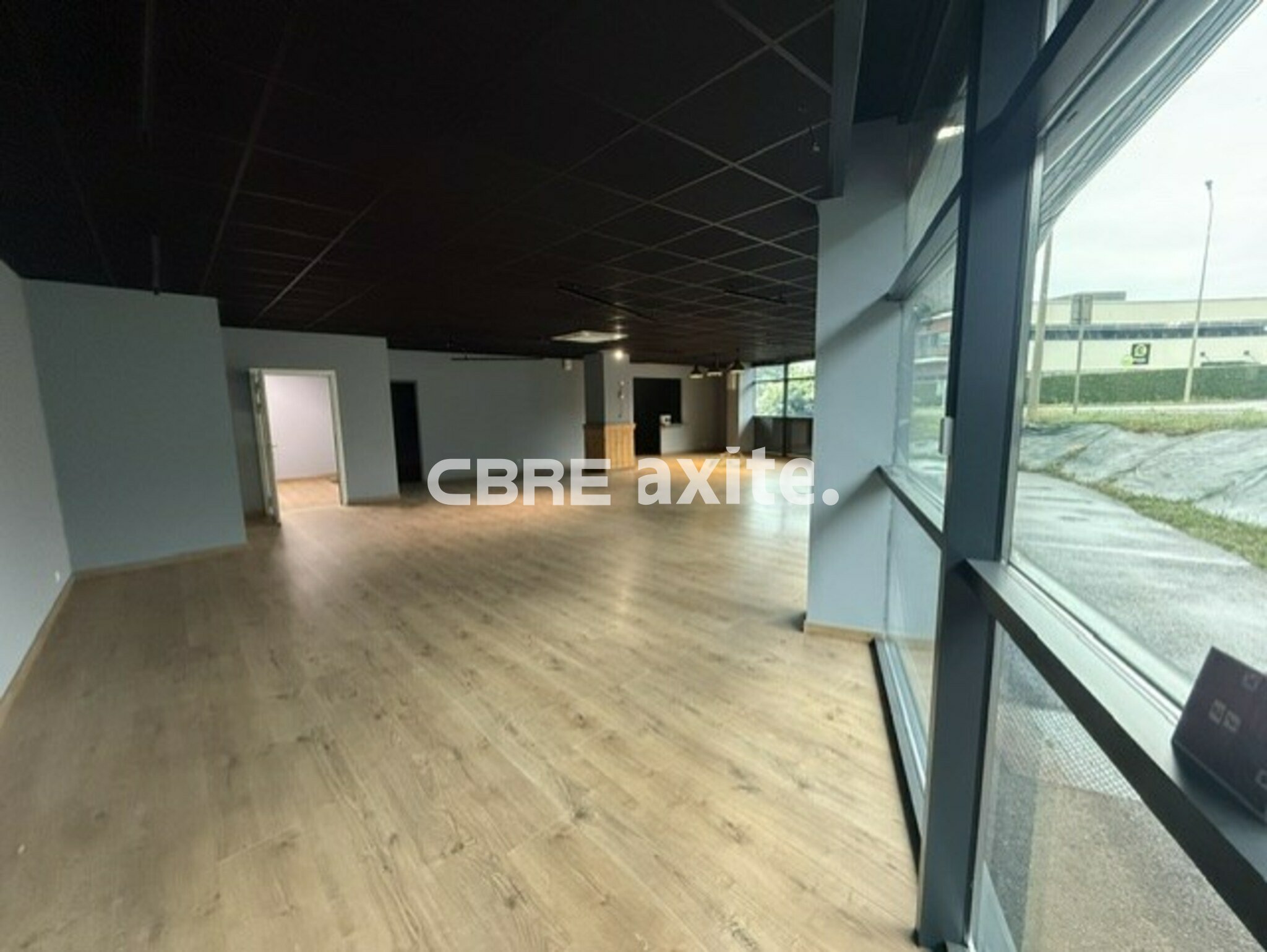 CBRE AXITE ANNECY LOCATION-LOCAL COMMERCIAL-MARNAZ-74