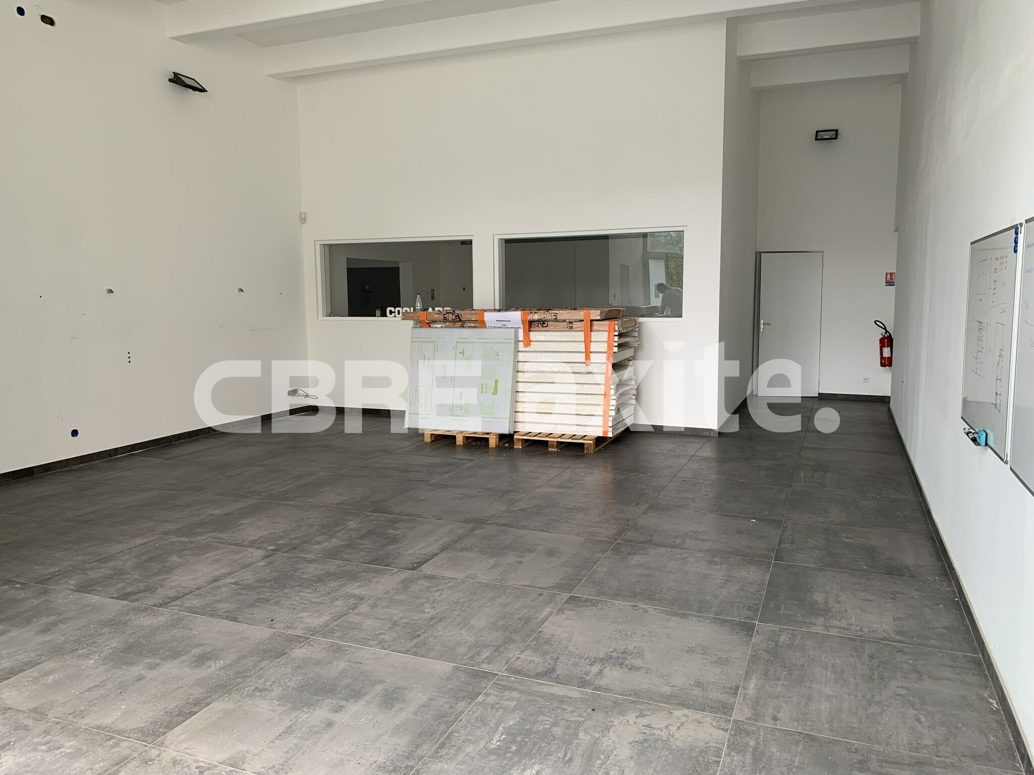 CBRE AXITE ANNECY VENTE-LOCAL D'ACTIVITE-CRAN-GEVRIER-74