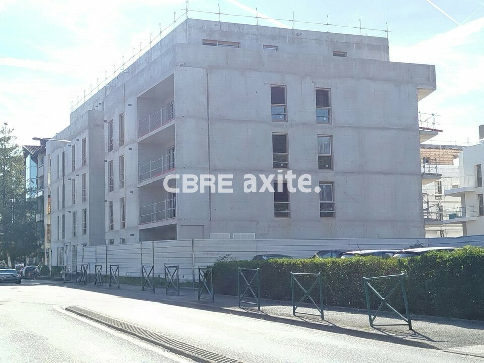 CBRE AXITE ANNECY VENTE-LOCAL COMMERCIAL-VILLE-LA-GRAND-74