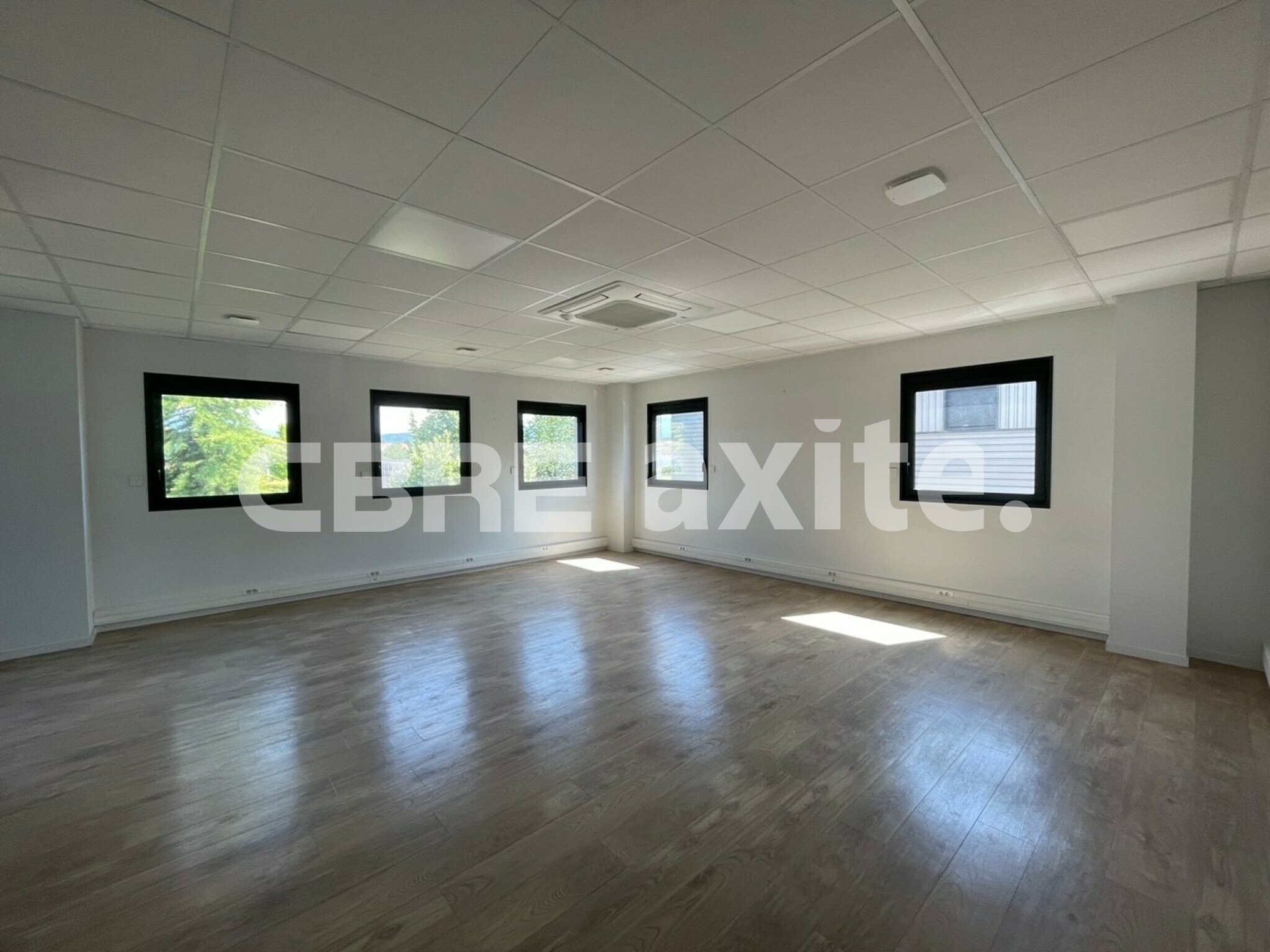 CBRE AXITE ANNECY LOCATION-BUREAUX-EPAGNY_METZ_TESSY-74