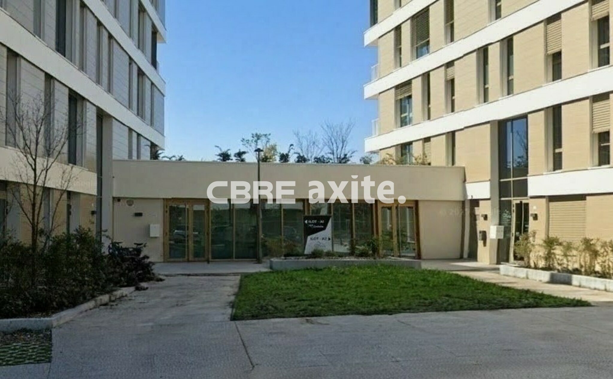 CBRE AXITE ANNECY LOCATION-LOCAL COMMERCIAL-ANNECY-74