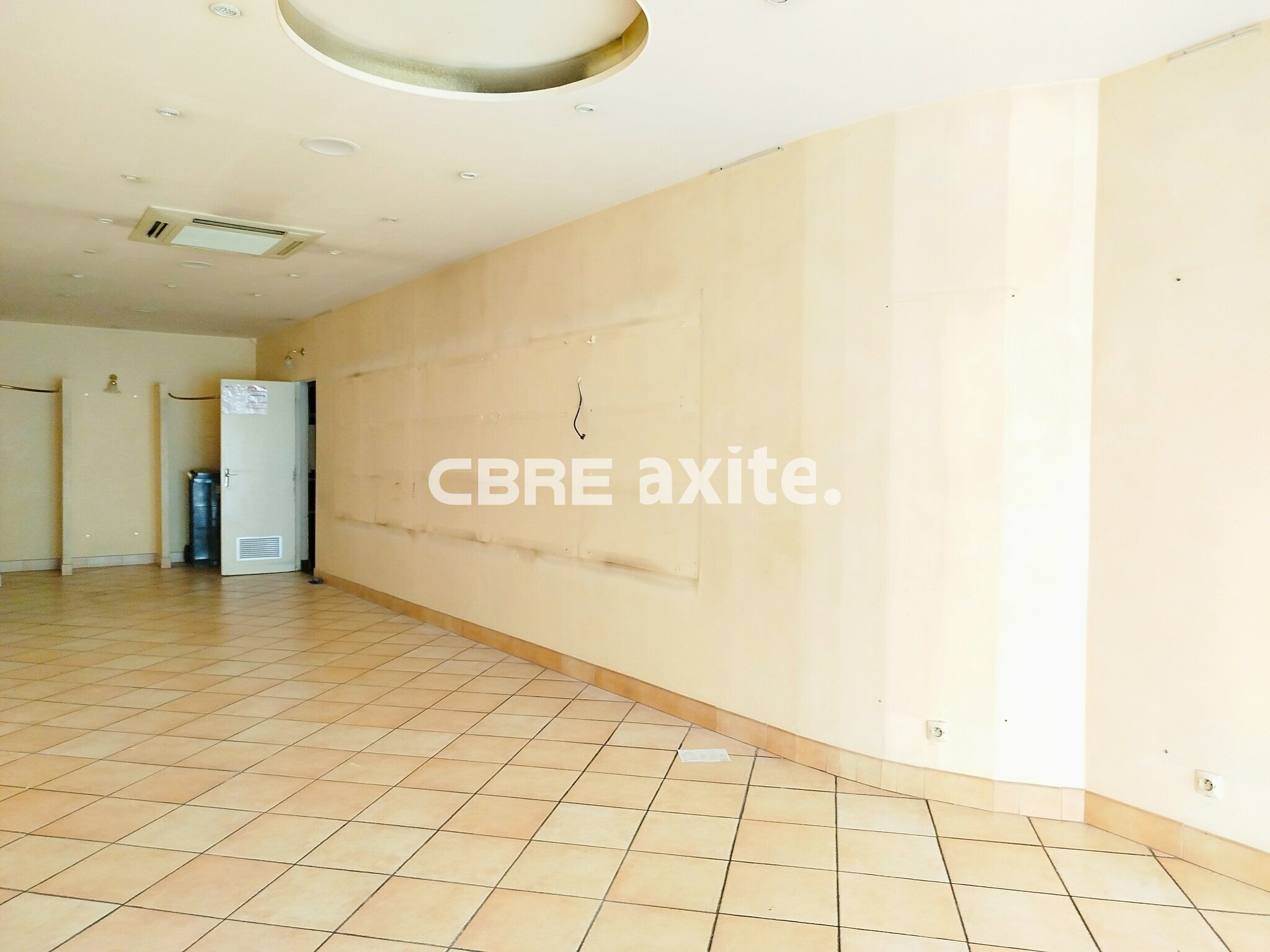 CBRE AXITE ANNECY LOCATION-LOCAL COMMERCIAL-ANNECY-74