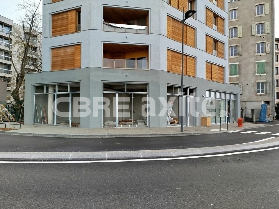 CBRE AXITE ANNECY LOCATION-LOCAL COMMERCIAL-ANNEMASSE-74