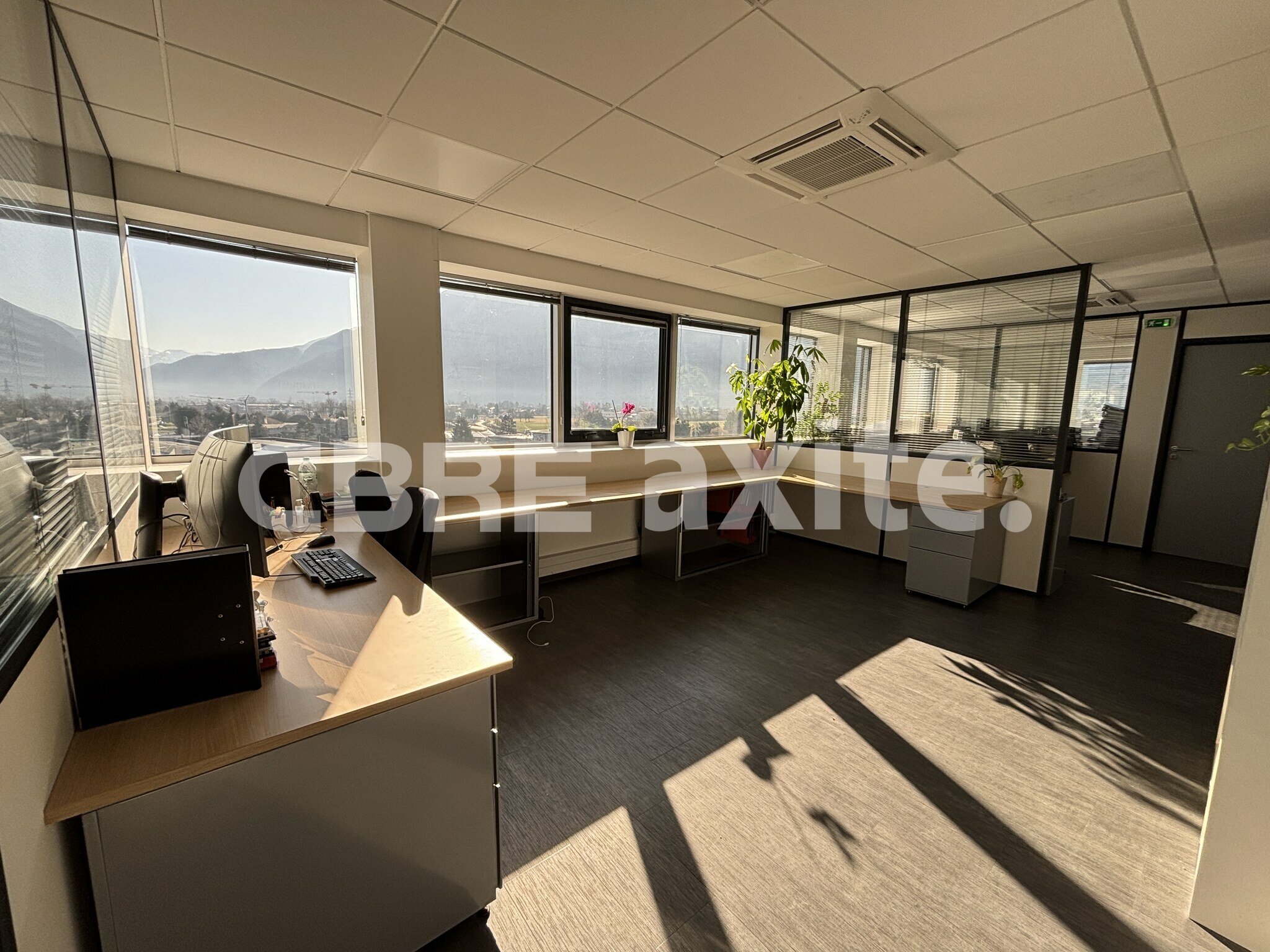 CBRE AXITE ANNECY LOCATION-BUREAUX-SAINT_PIERRE_EN_FAUCIGNY-74