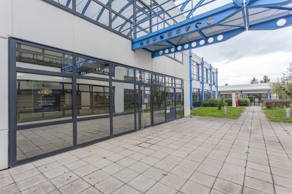 CBRE AXITE ANNECY LOCATION-BUREAUX-ARCHAMPS-74