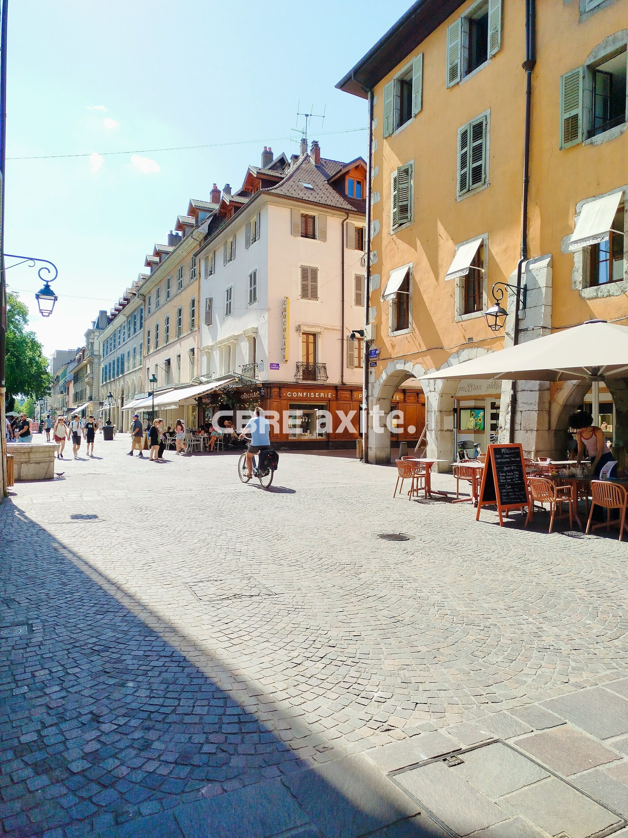 CBRE AXITE ANNECY CESSION-LOCAL COMMERCIAL-ANNECY-74