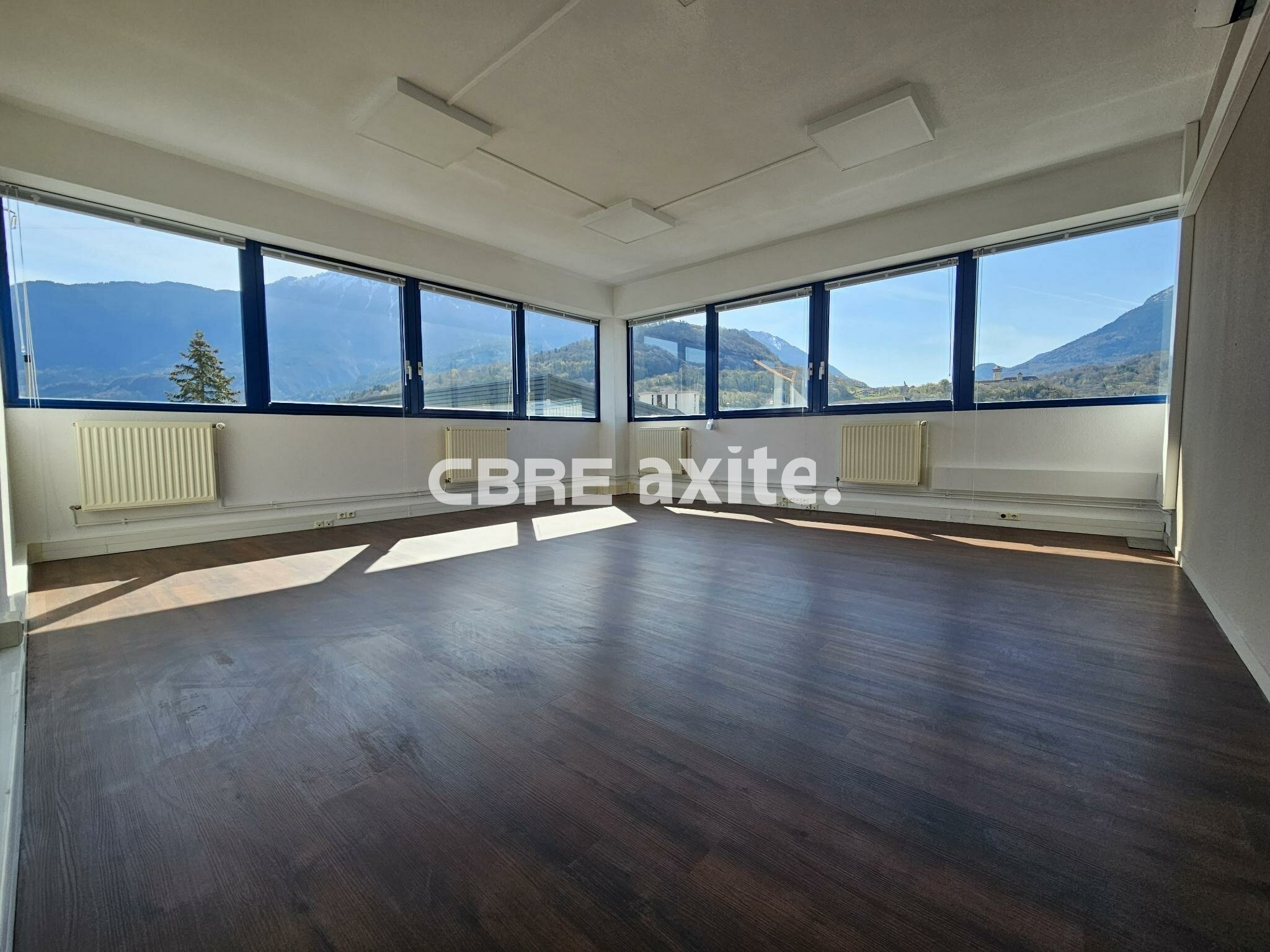 CBRE AXITE ANNECY LOCATION-BUREAUX-FAVERGES-74