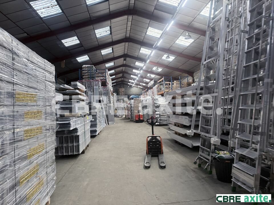 CBRE AXITE BOURGOIN VENTE-LOCAL D'ACTIVITE-LA_VERPILLIERE-38