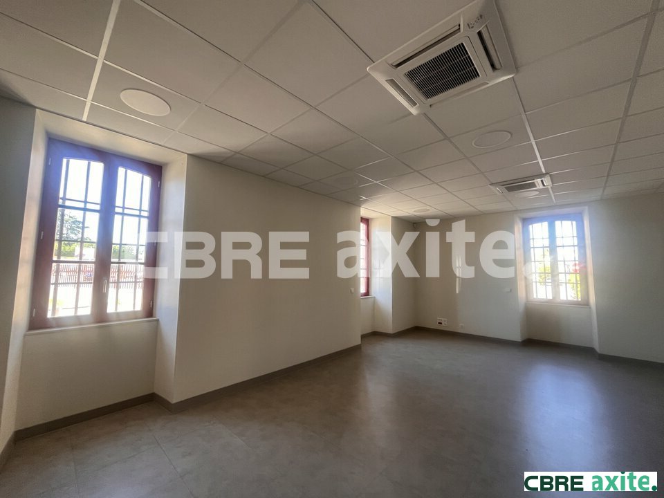 CBRE AXITE BOURGOIN LOCATION-BUREAUX-LES_ABRETS_EN_DAUPHINE-38