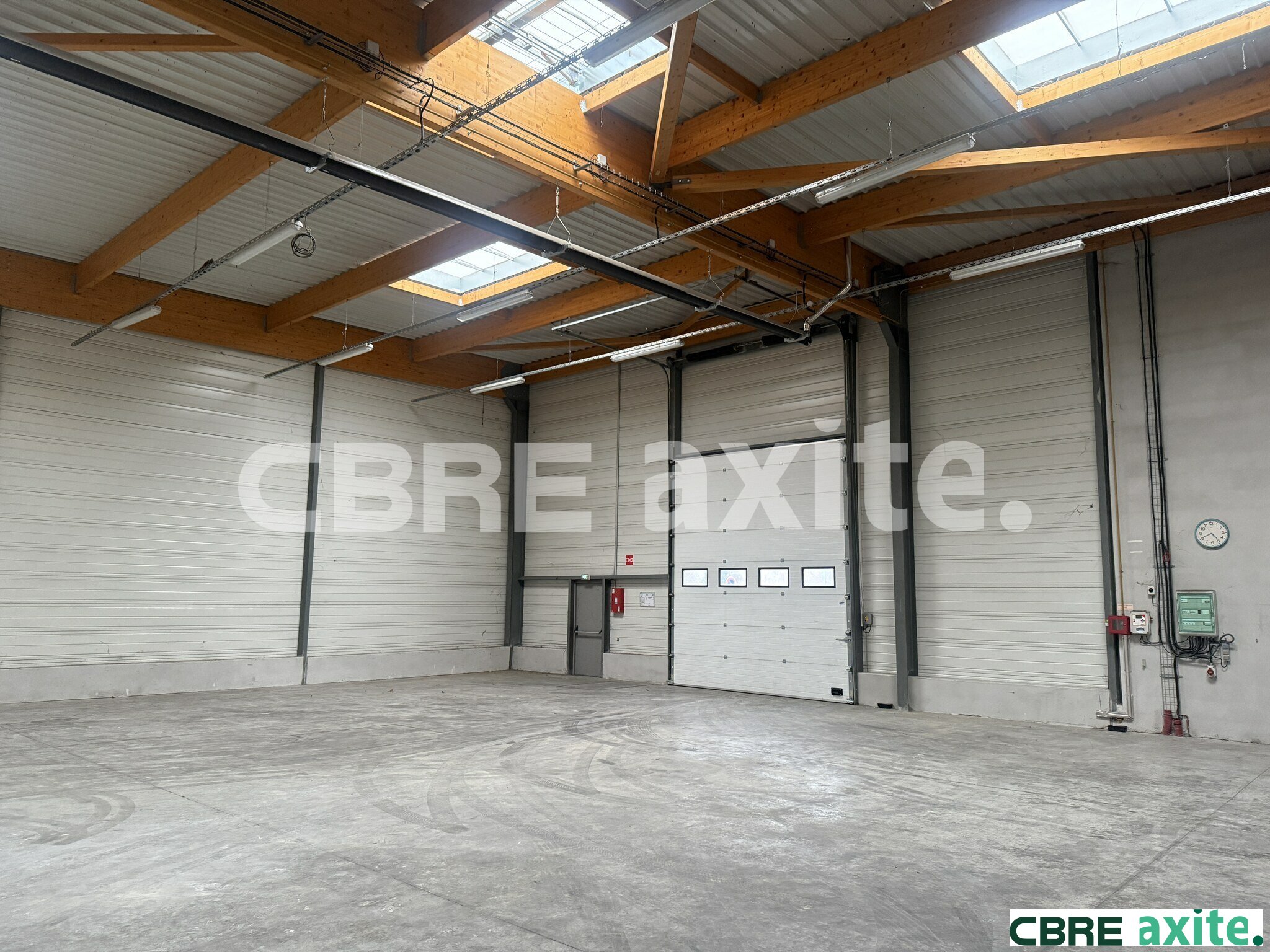 CBRE AXITE BOURGOIN LOCATION-LOCAL D'ACTIVITE-LA_VERPILLIERE-38