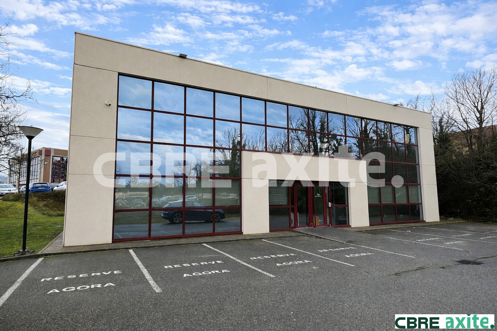 CBRE AXITE BOURGOIN LOCATION-BUREAUX-L'ISLE_D'ABEAU-38
