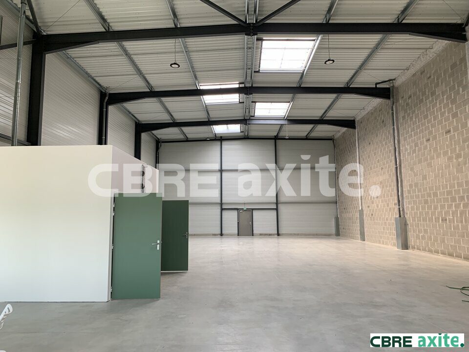 CBRE AXITE BOURGOIN LOCATION-LOCAL D'ACTIVITE-SAINT_QUENTIN_FALLAVIER-38