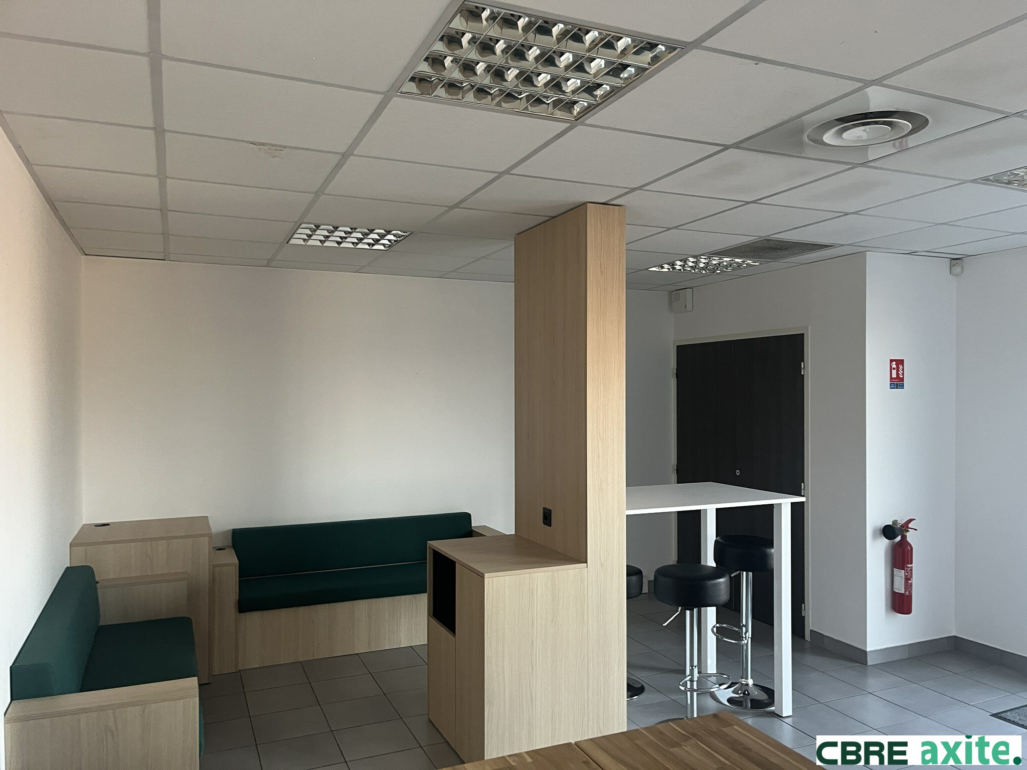 CBRE AXITE BOURGOIN VENTE-BUREAUX-VAULX_MILIEU-38