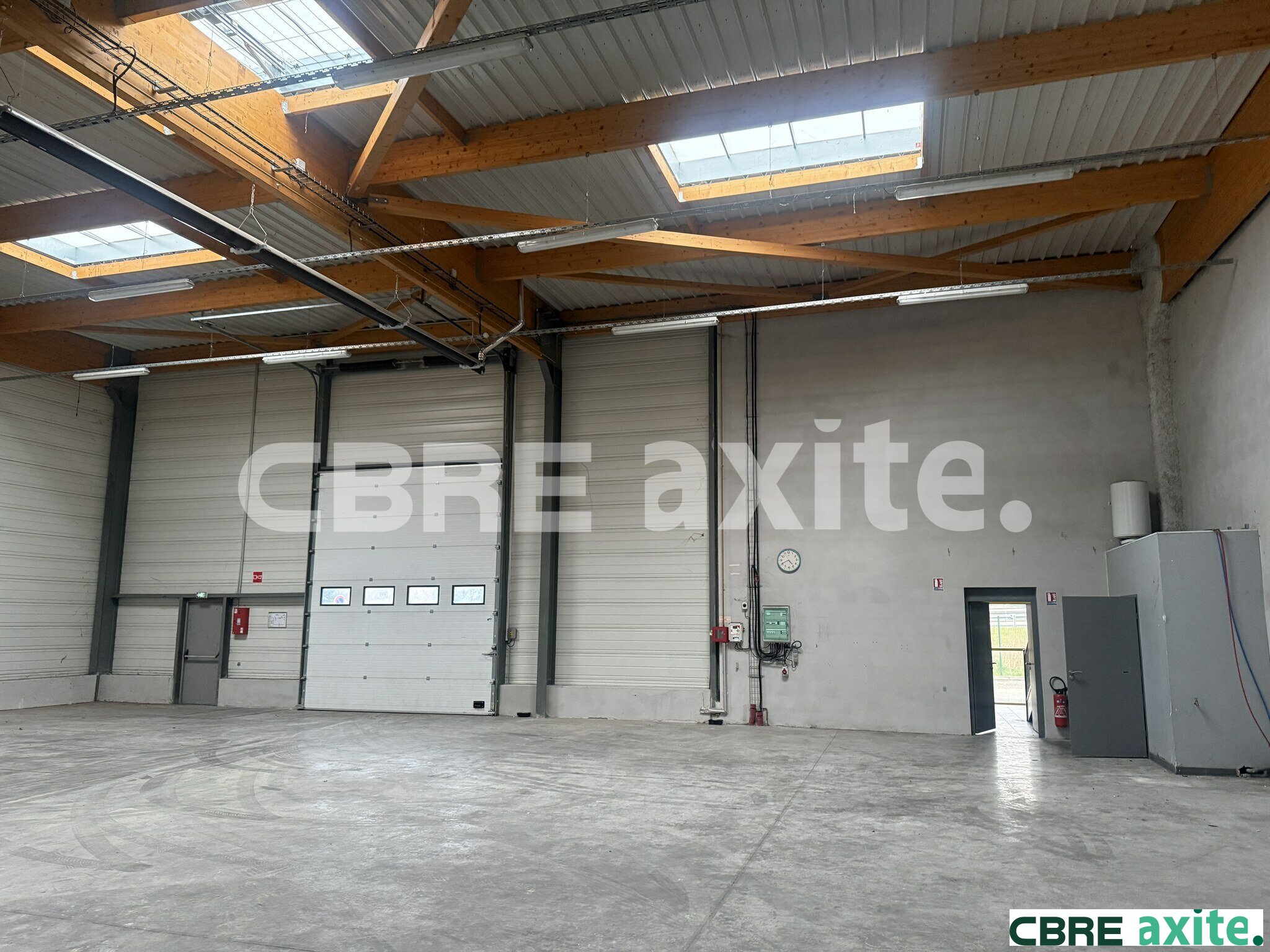 CBRE AXITE BOURGOIN LOCATION-LOCAL D'ACTIVITE-LA_VERPILLIERE-38
