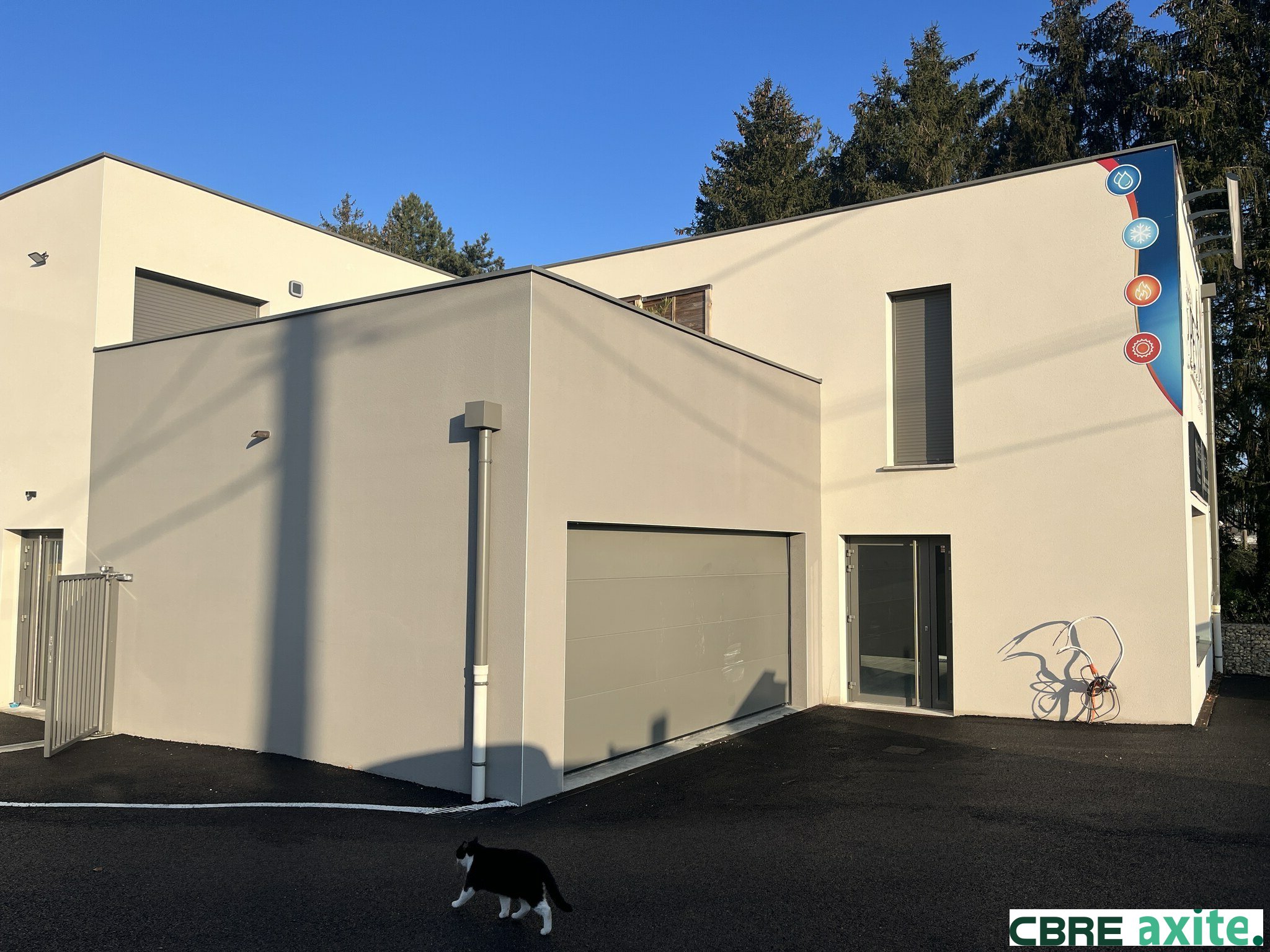 CBRE AXITE BOURGOIN VENTE-LOCAL COMMERCIAL-NIVOLAS-VERMELLE-38