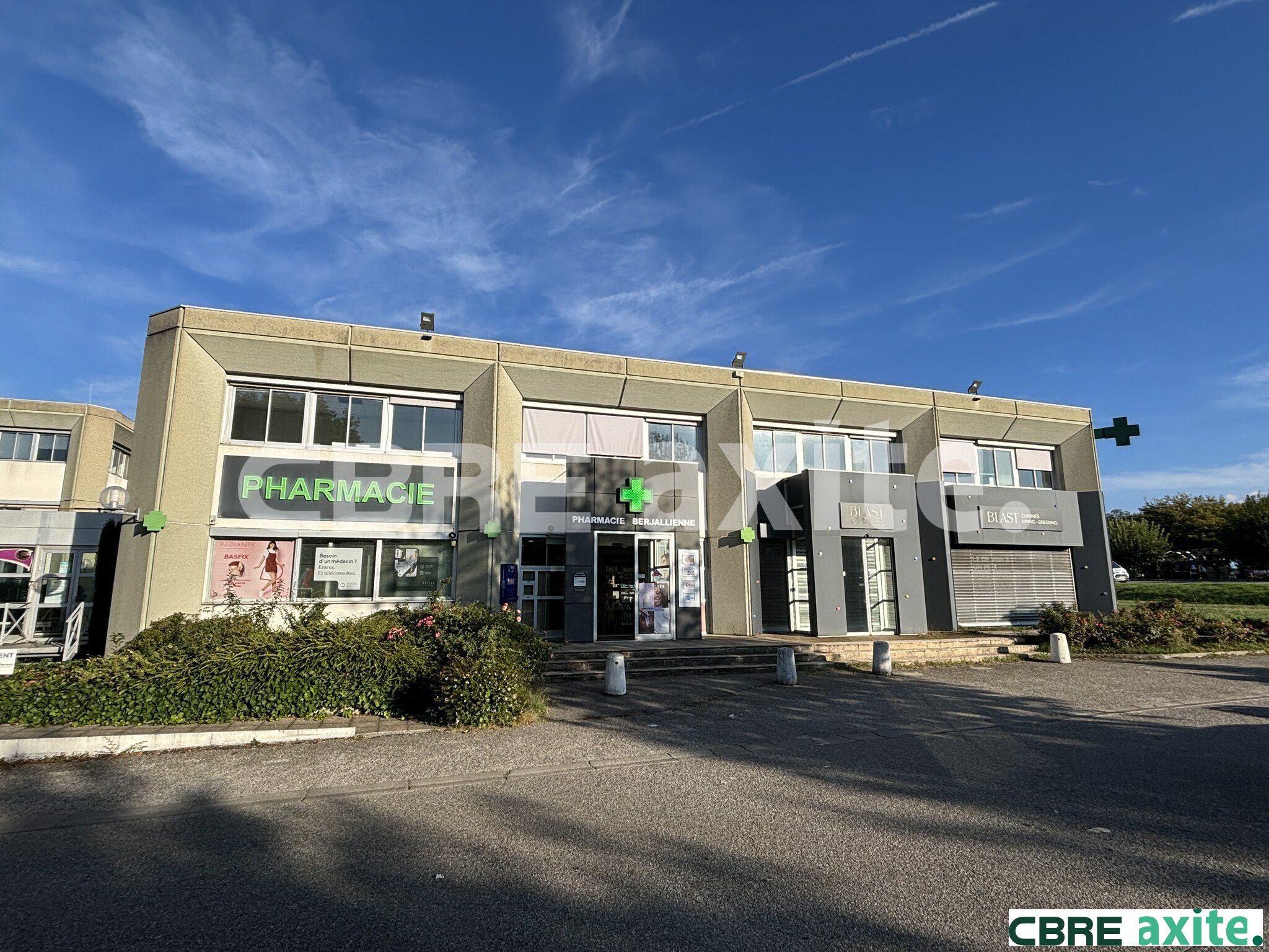 CBRE AXITE BOURGOIN LOCATION-LOCAL COMMERCIAL-BOURGOIN_JALLIEU-38
