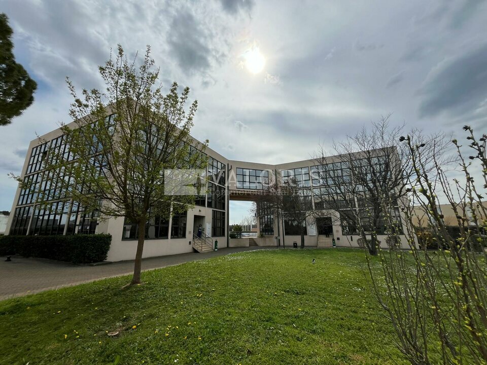 VALORIS REAL ESTATE VENTE-BUREAUX-AIX_EN_PROVENCE-13