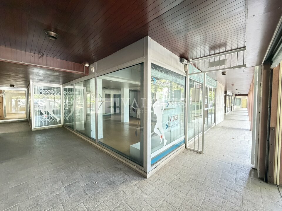 VALORIS REAL ESTATE LOCATION-LOCAL COMMERCIAL-LYON_5-69