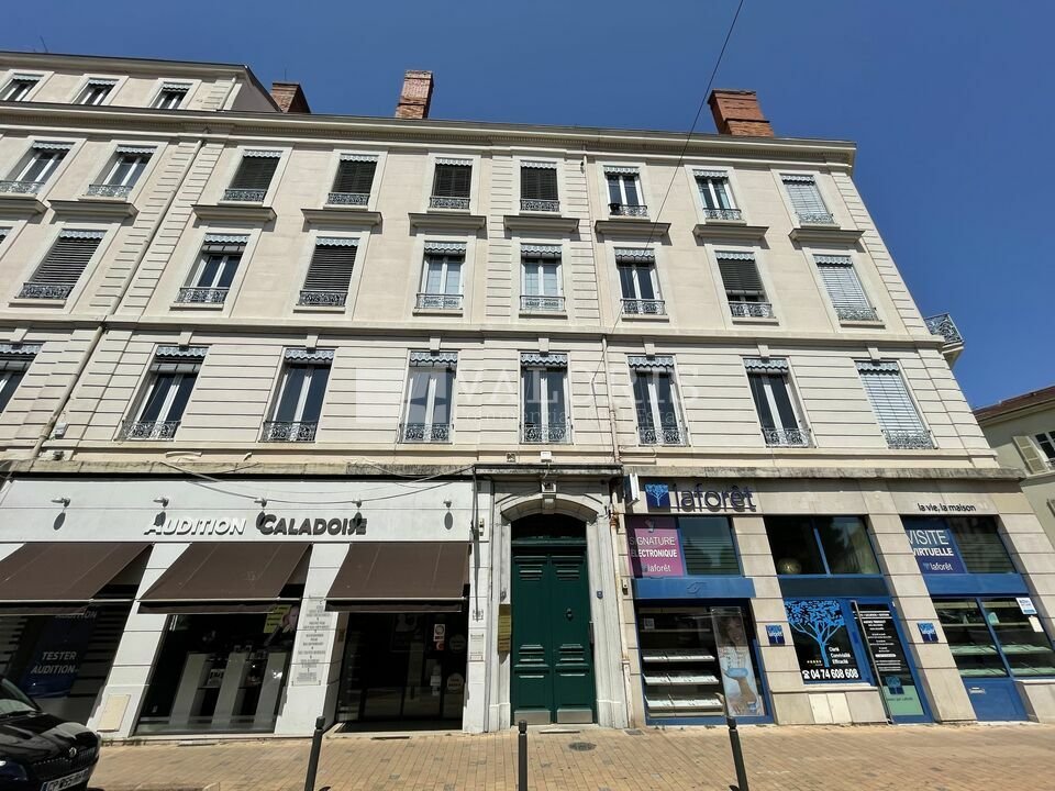 VALORIS REAL ESTATE LOCATION-BUREAUX-VILLEFRANCHE_SUR_SAONE-69