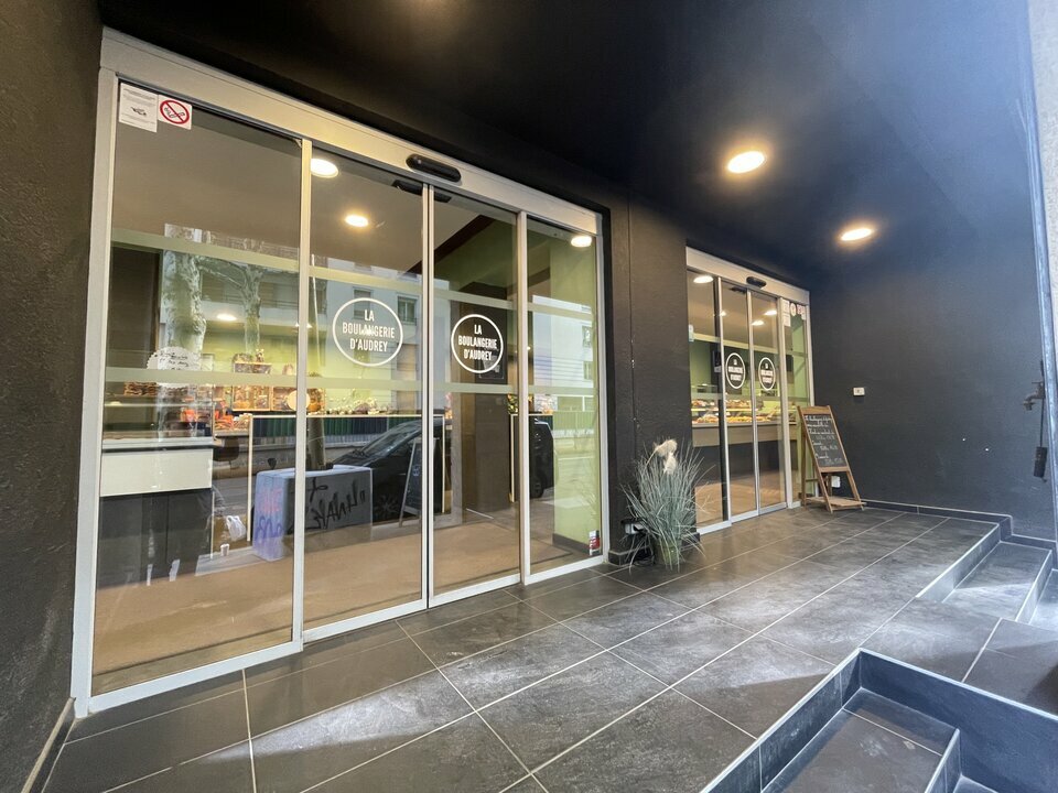 VALORIS REAL ESTATE VENTE-LOCAL COMMERCIAL-LYON_3-69