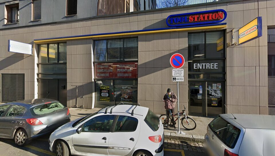 VALORIS REAL ESTATE LOCATION-LOCAL COMMERCIAL-LYON_8-69