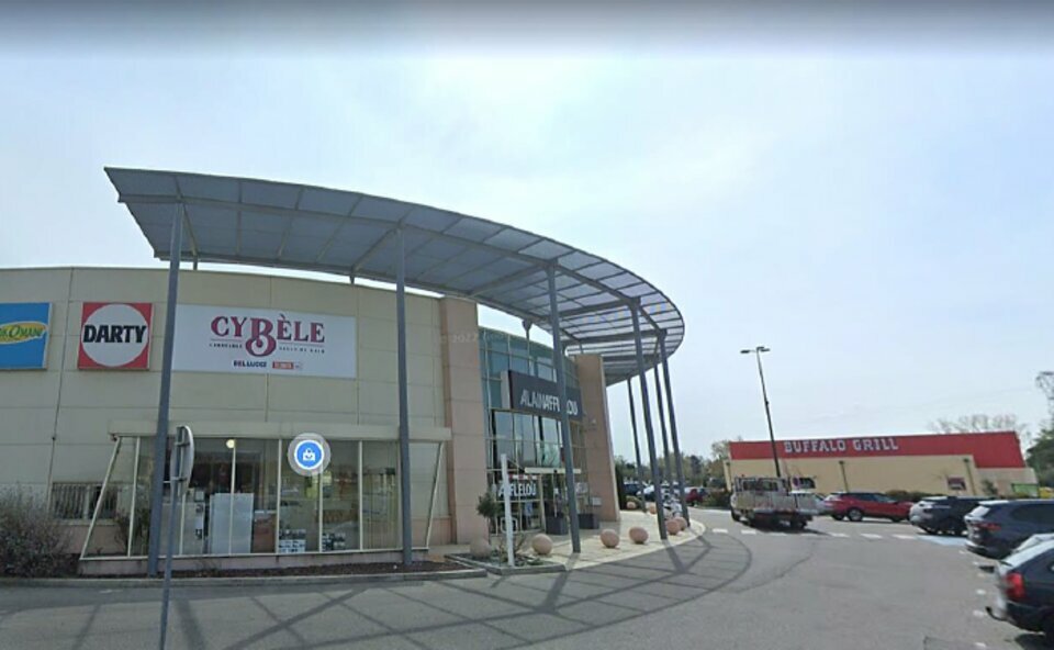 VALORIS REAL ESTATE LOCATION-LOCAL COMMERCIAL-AVIGNON-84