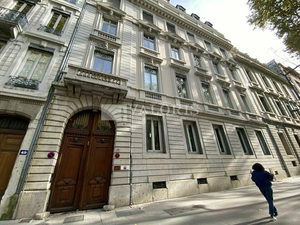 VALORIS REAL ESTATE LOCATION-LOCAL COMMERCIAL-LYON-69