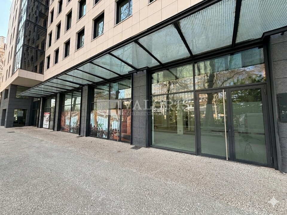 VALORIS REAL ESTATE LOCATION-LOCAL COMMERCIAL-LYON_3-69
