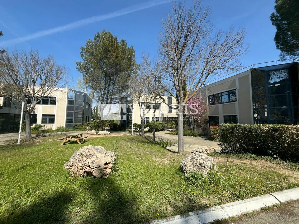 VALORIS REAL ESTATE LOCATION-BUREAUX-AIX-EN-PROVENCE-13