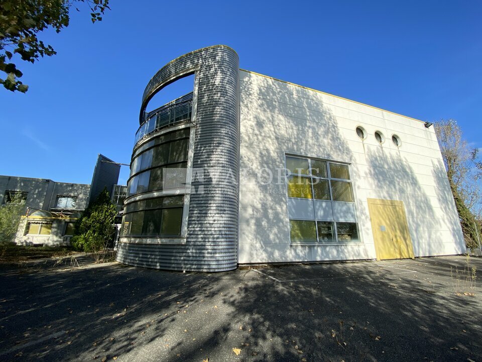 VALORIS REAL ESTATE LOCATION-BUREAUX-BRINDAS-69