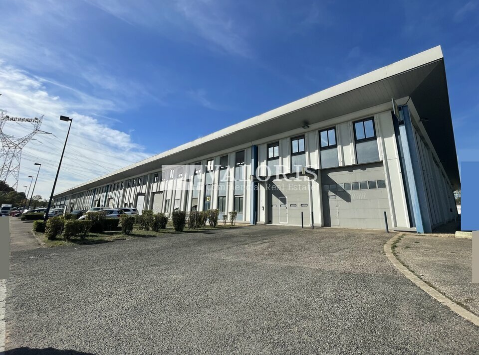 VALORIS REAL ESTATE VENTE-LOCAL D'ACTIVITE-SAINT_QUENTIN_FALLAVIER-38