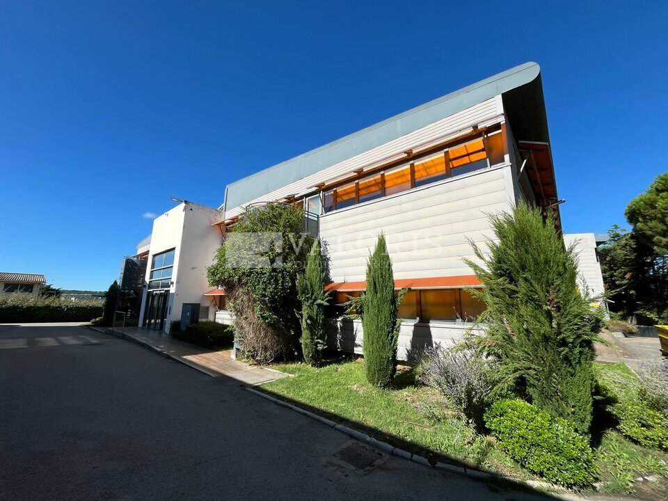 VALORIS REAL ESTATE LOCATION-BUREAUX-AIX_EN_PROVENCE-13
