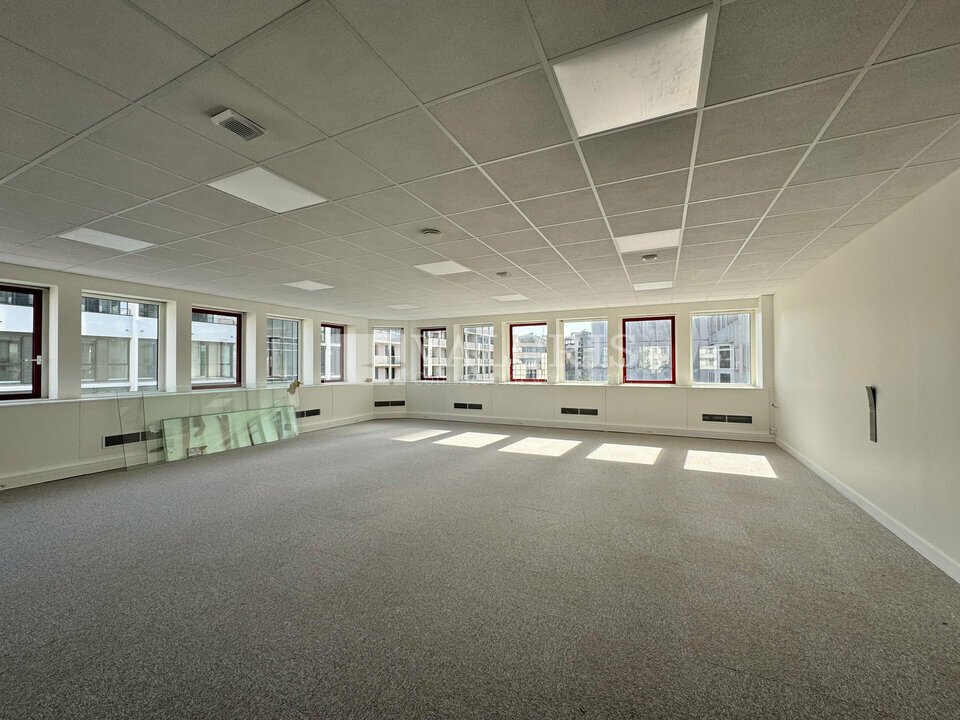 VALORIS REAL ESTATE LOCATION-BUREAUX-LYON_3-69