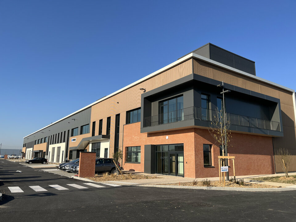 VALORIS REAL ESTATE LOCATION-LOCAL D'ACTIVITE-SAINT-PRIEST-69