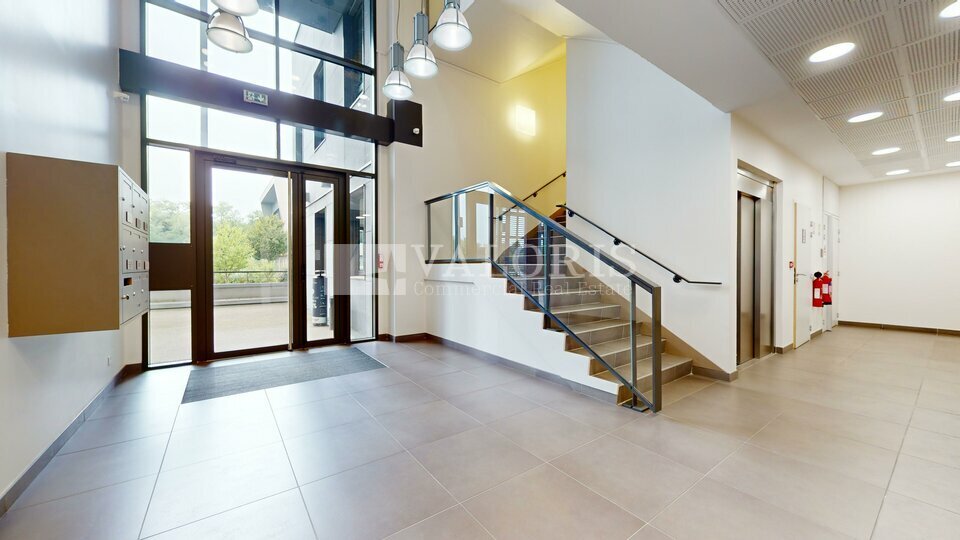 VALORIS REAL ESTATE LOCATION-BUREAUX-LIMONEST-69
