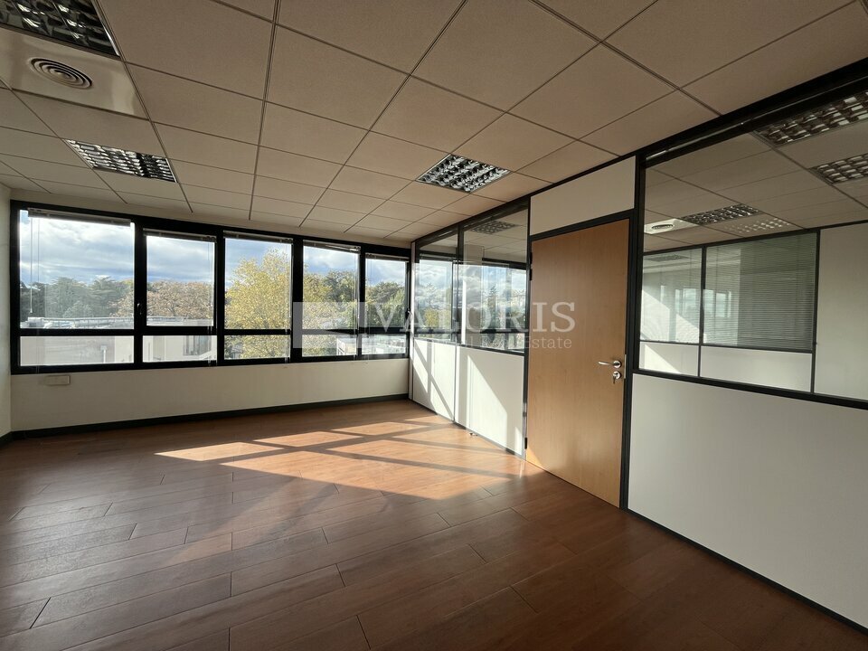 VALORIS REAL ESTATE LOCATION-BUREAUX-ECULLY-69