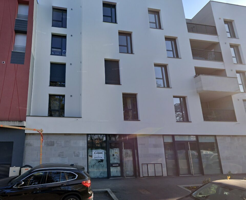 VALORIS REAL ESTATE LOCATION-LOCAL COMMERCIAL-DECINES-CHARPIEU-69