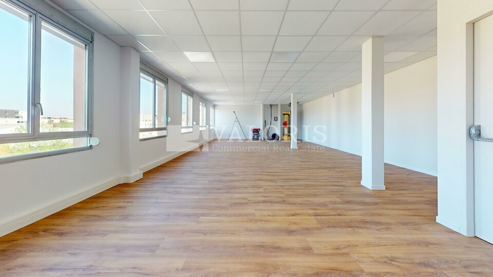 VALORIS REAL ESTATE LOCATION-BUREAUX-DECINES-CHARPIEU-69