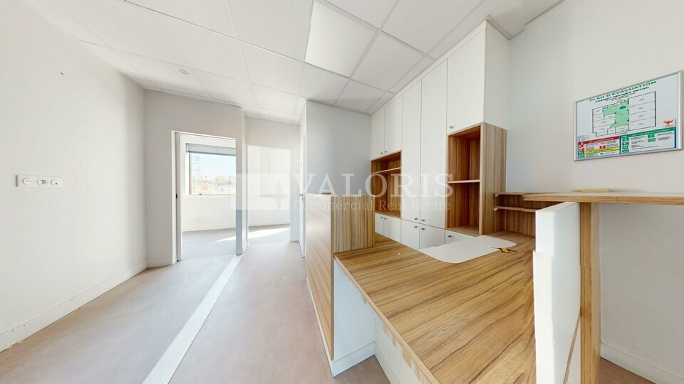 VALORIS REAL ESTATE LOCATION-BUREAUX-DECINES_CHARPIEU-69