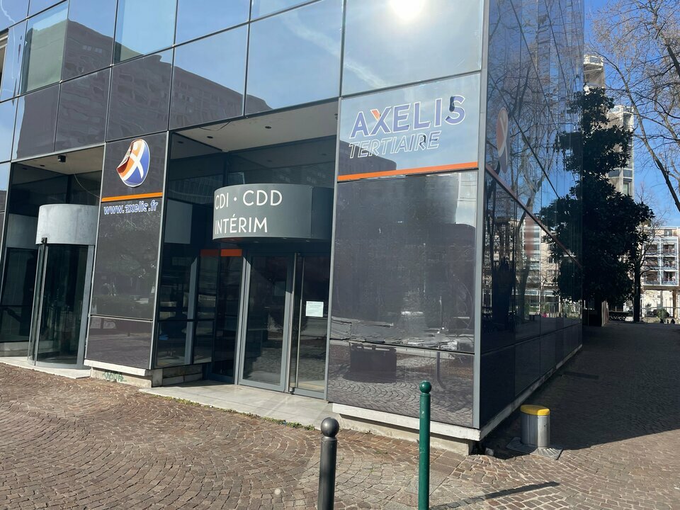VALORIS REAL ESTATE LOCATION-LOCAL COMMERCIAL-LYON_6-69