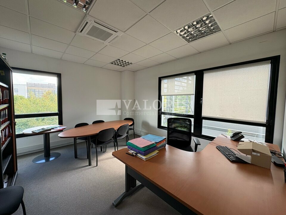VALORIS REAL ESTATE LOCATION-BUREAUX-SAINT-PRIEST-69