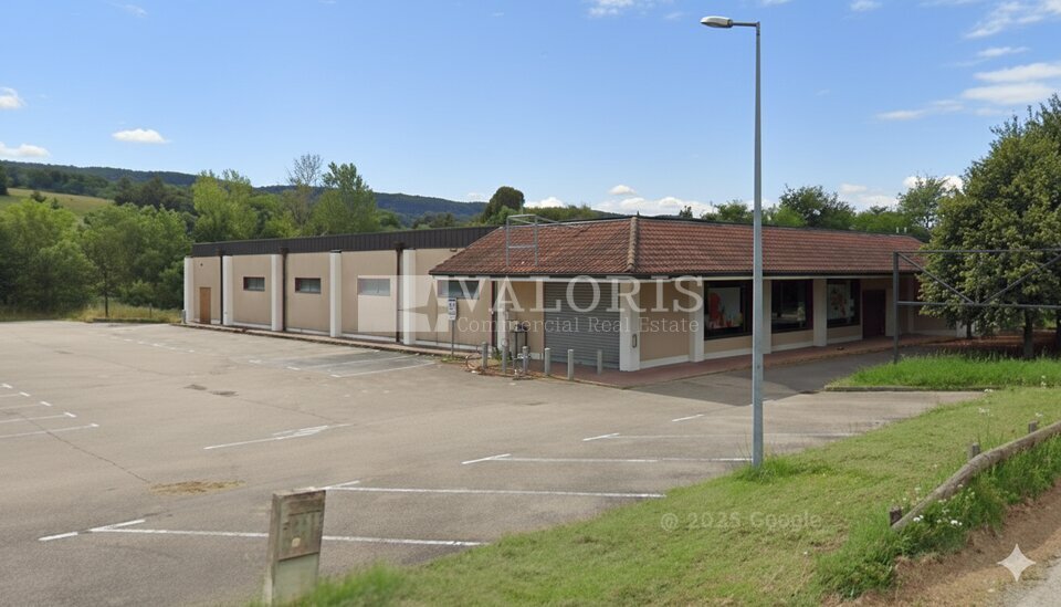 VALORIS REAL ESTATE LOCATION-LOCAL COMMERCIAL-SAINT_AMOUR-39